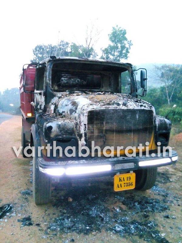 ಬಂಟ್ವಾಳ: ಕಿಡಿಗೇಡಿಗಳಿಂದ ಟಯರ್‌ಗೆ ಬೆಂಕಿ, ವಾಹನಗಳಿಗೆ ಕಲ್ಲು ತೂರಾಟ